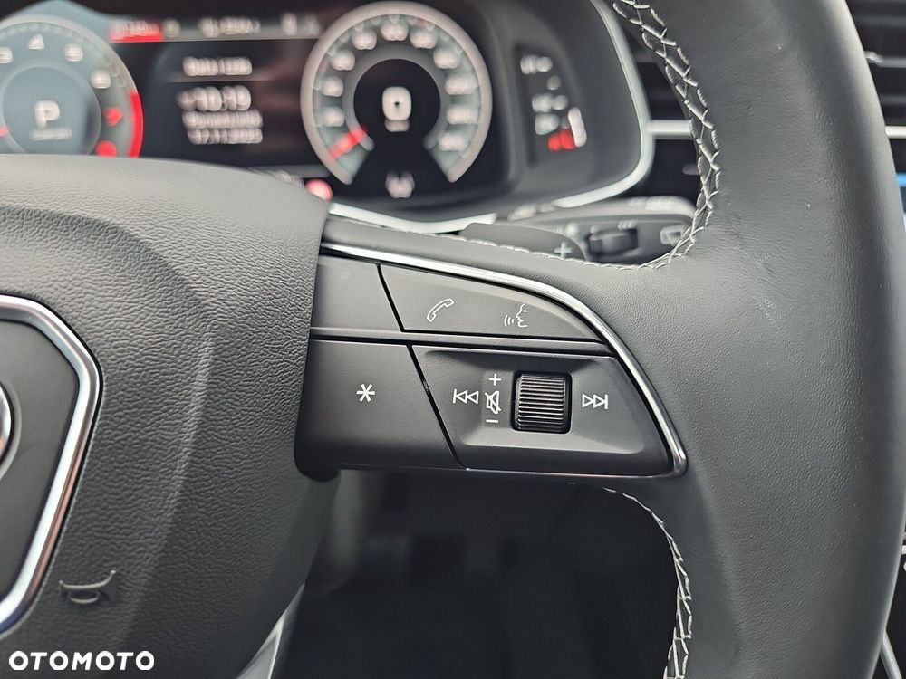 Audi Q8 55 TFSI mHEV Quattro Tiptronic - 14