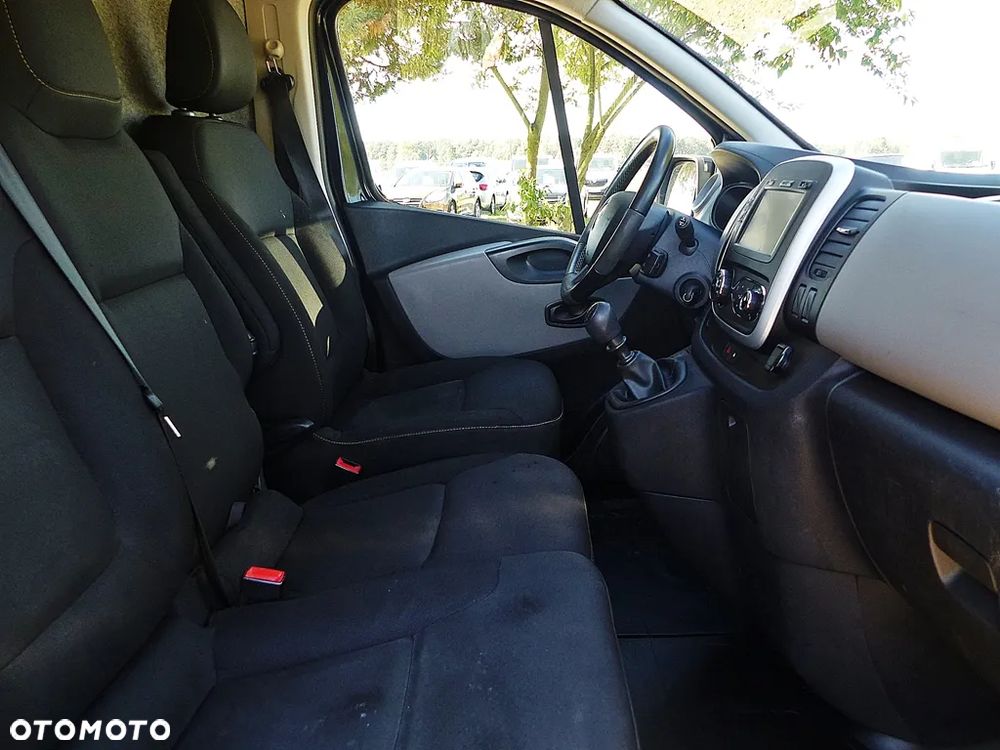 Renault Trafic - 26