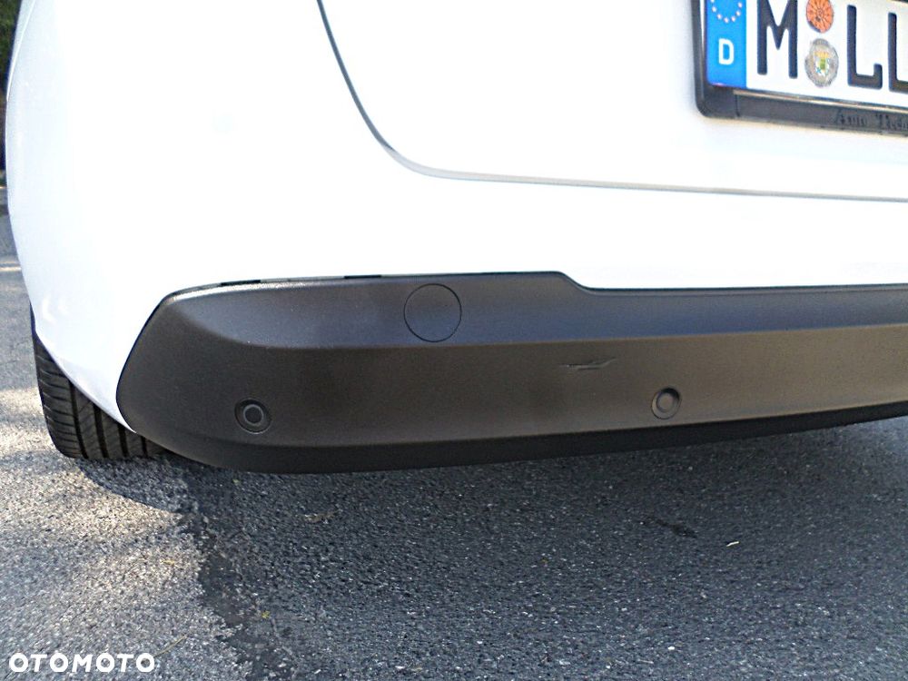 Hyundai i30 blue Kombi 1.4 Style - 32