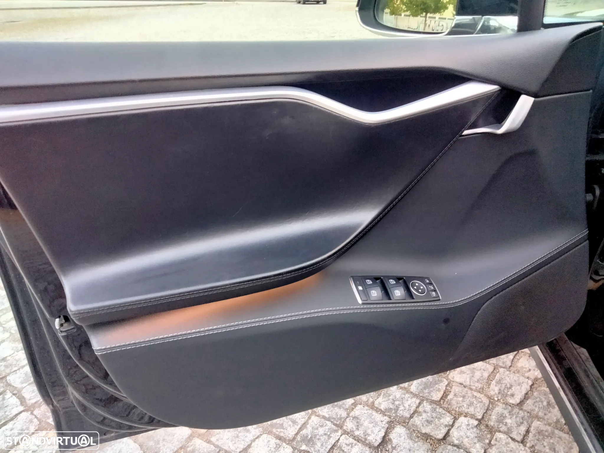 Tesla Model S P85D - 19