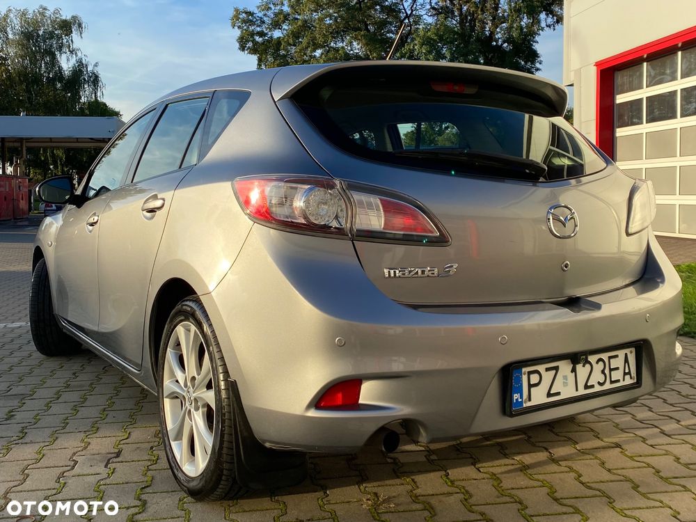 Mazda 3 1.6 Exclusive + - 6