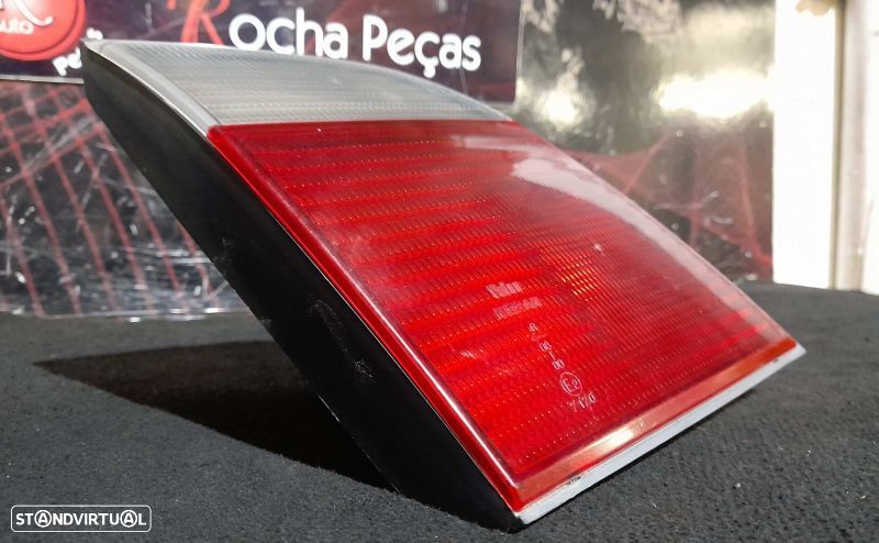 Farolim Stop Esquerdo Mala Nissan Primera (P11) - 2