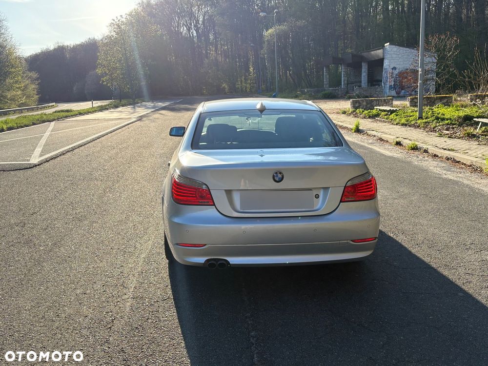 BMW Seria 5 525d - 5