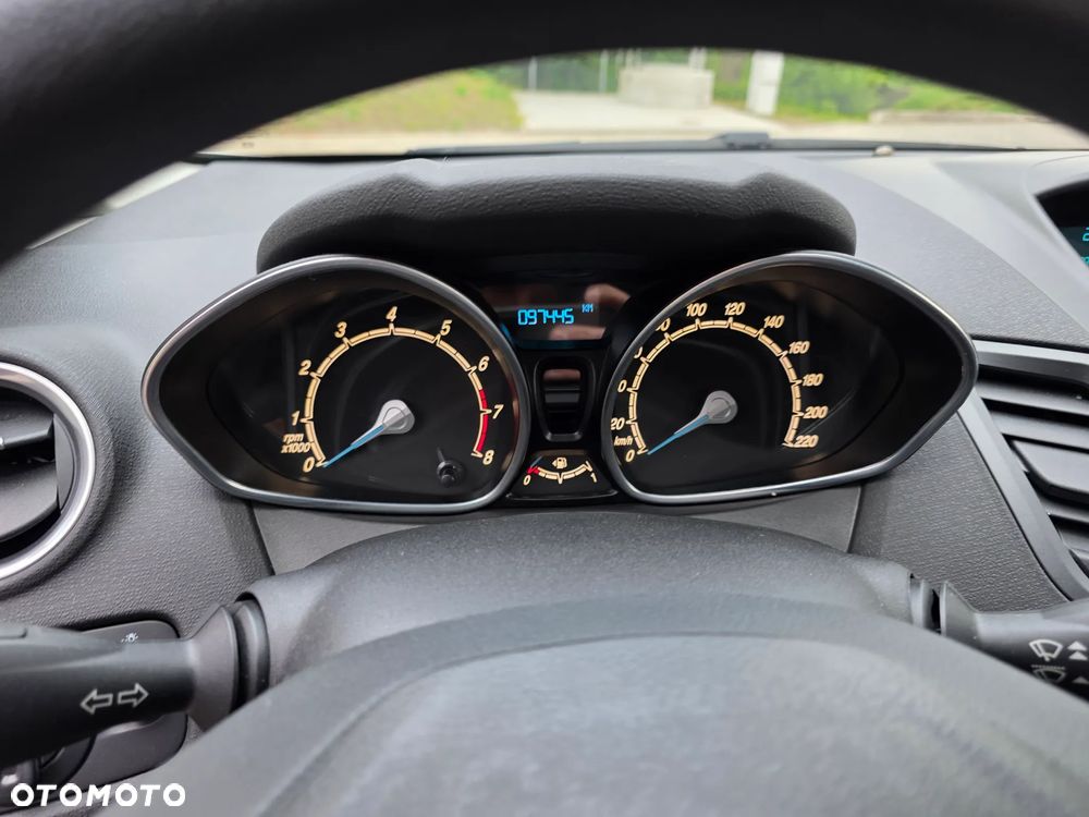 Ford Fiesta 1.0 Champions Edition - 15
