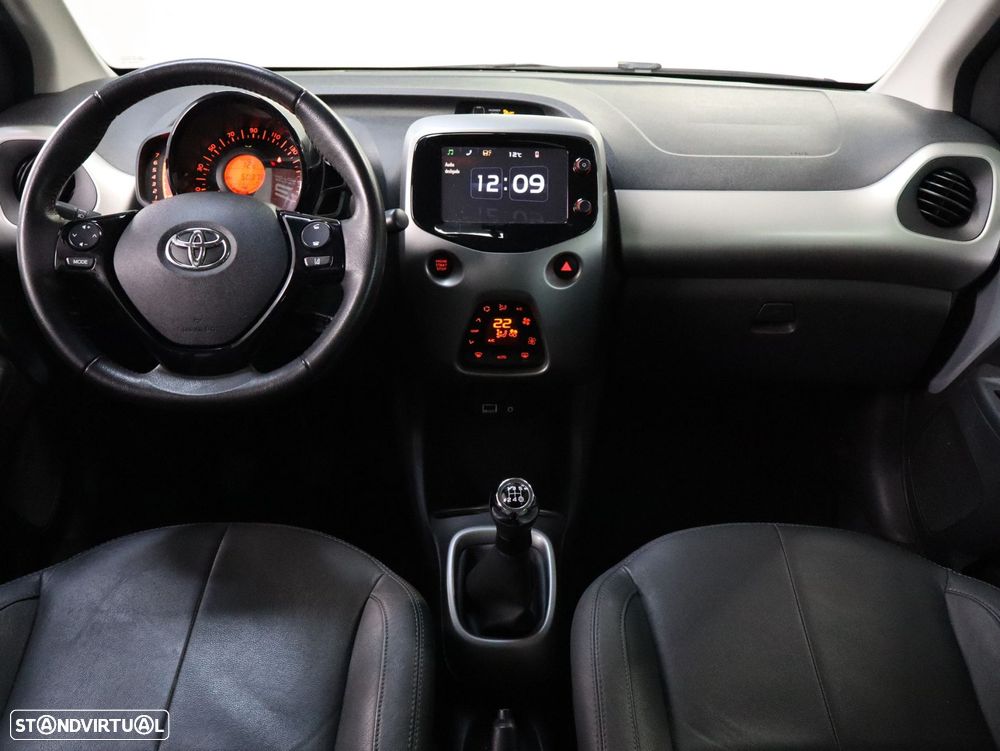Toyota Aygo 1.0 X-Play Plus+X-Touch - 8