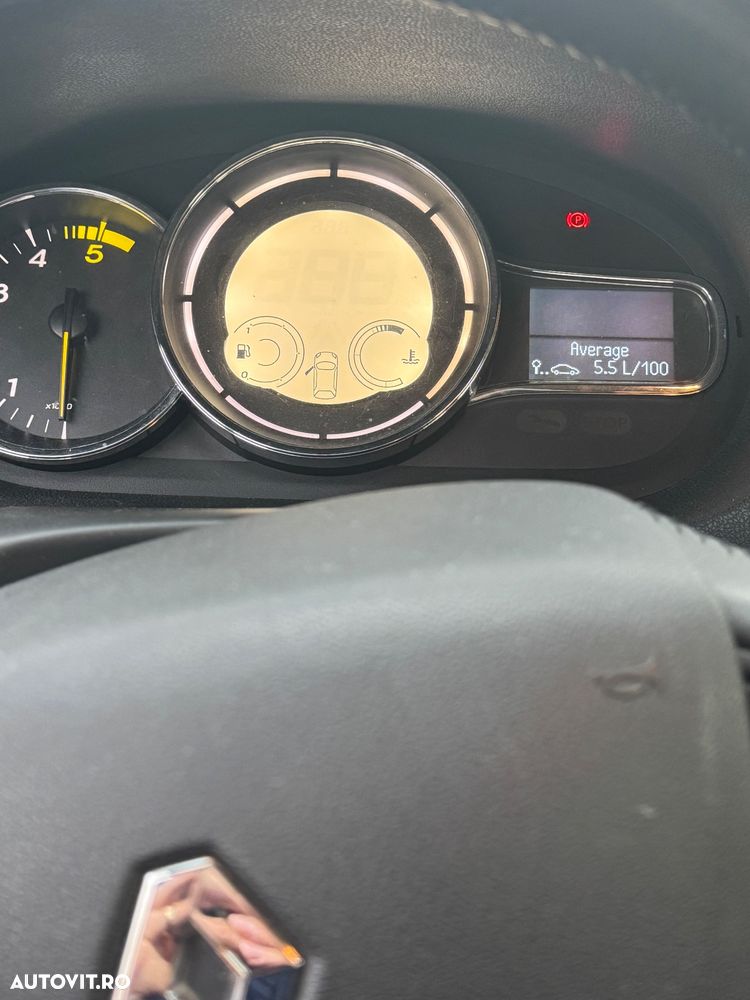 Renault Megane 1.5 dCi Dynamique - 9