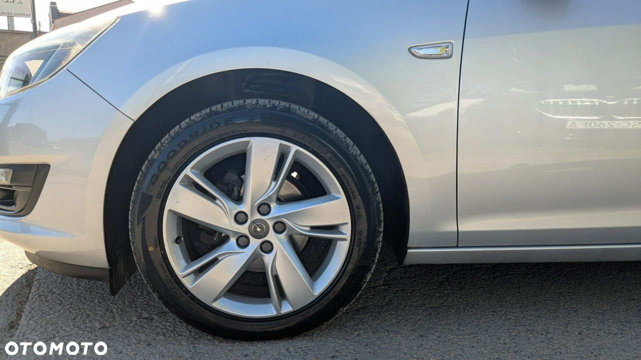 Opel Astra - 36