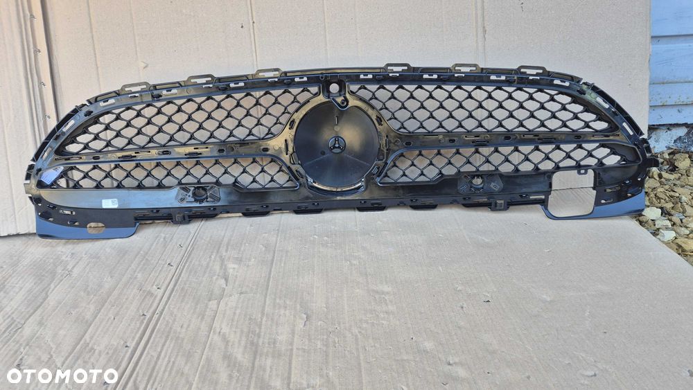 Atrapa chłodnic GRILL Mercedes C Klasa W206 21- AMG LINE KAMERA A206 - 9
