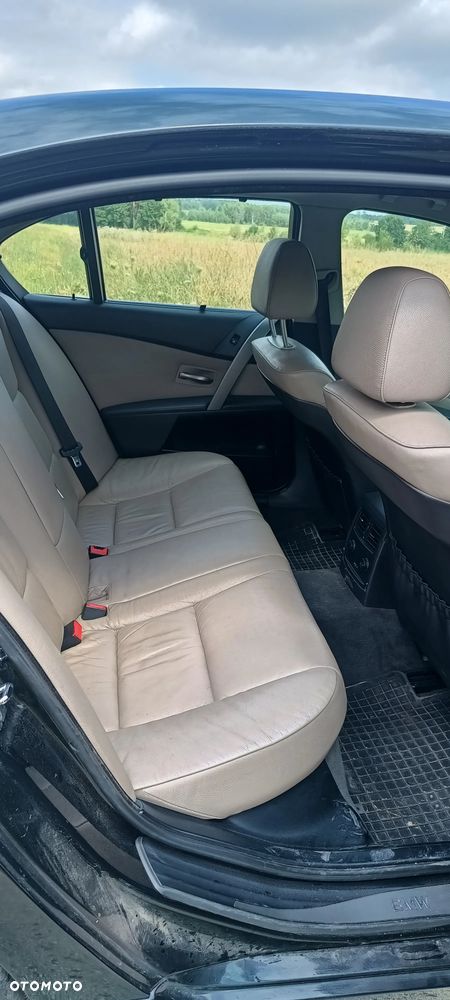 BMW Seria 5 520d - 16