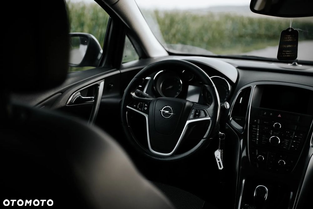 Opel Astra 1.4 T Cosmo - 16