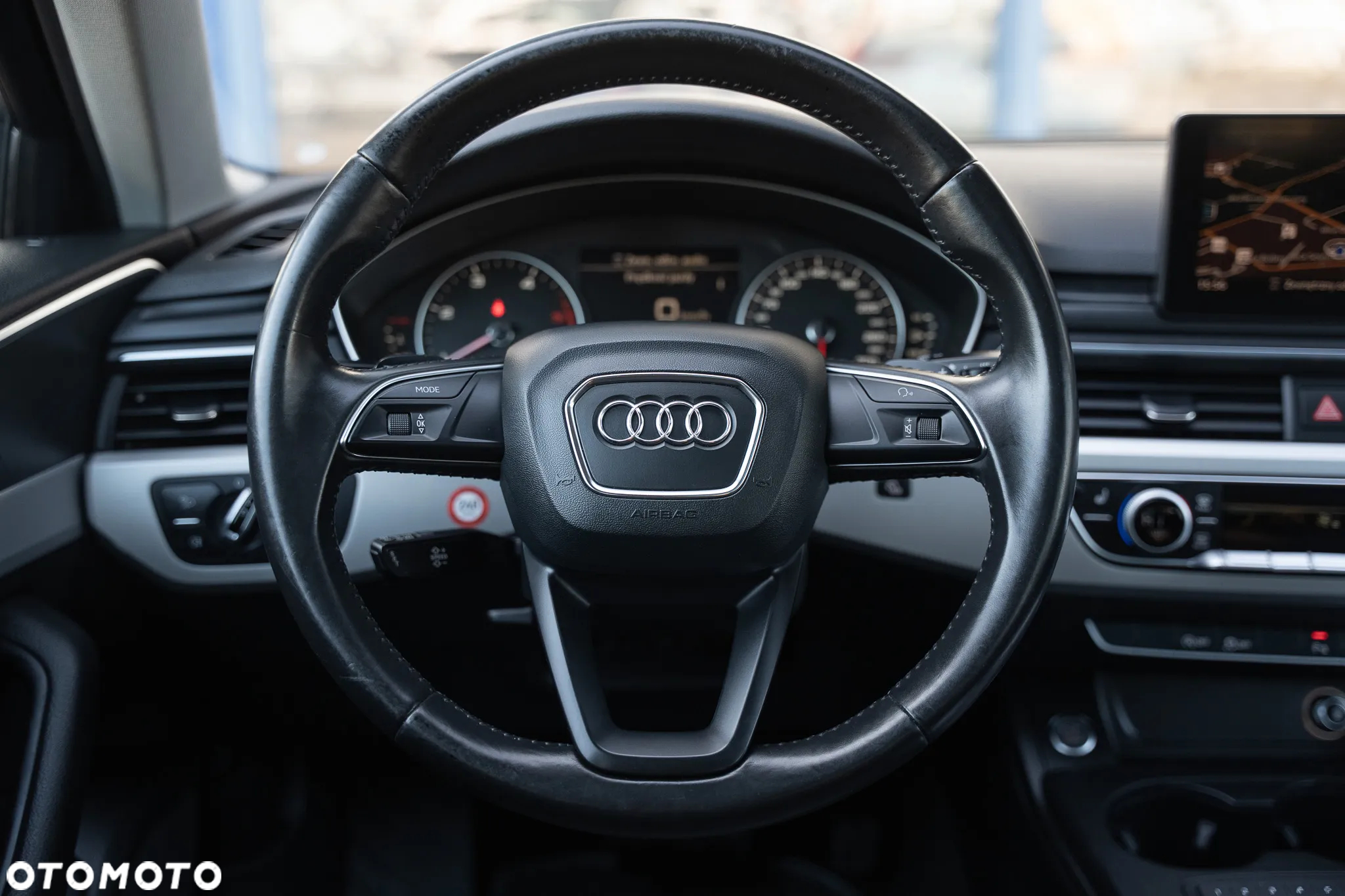 Audi A4 Avant 35 TDI S tronic - 27