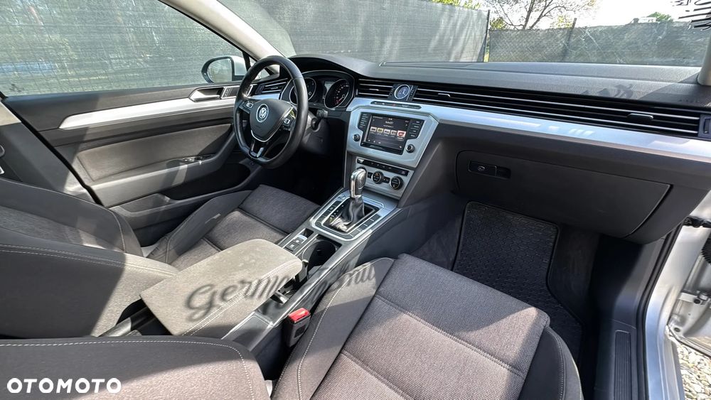 Volkswagen Passat 1.6 TDI (BlueMotion Technology) DSG Comfortline - 11