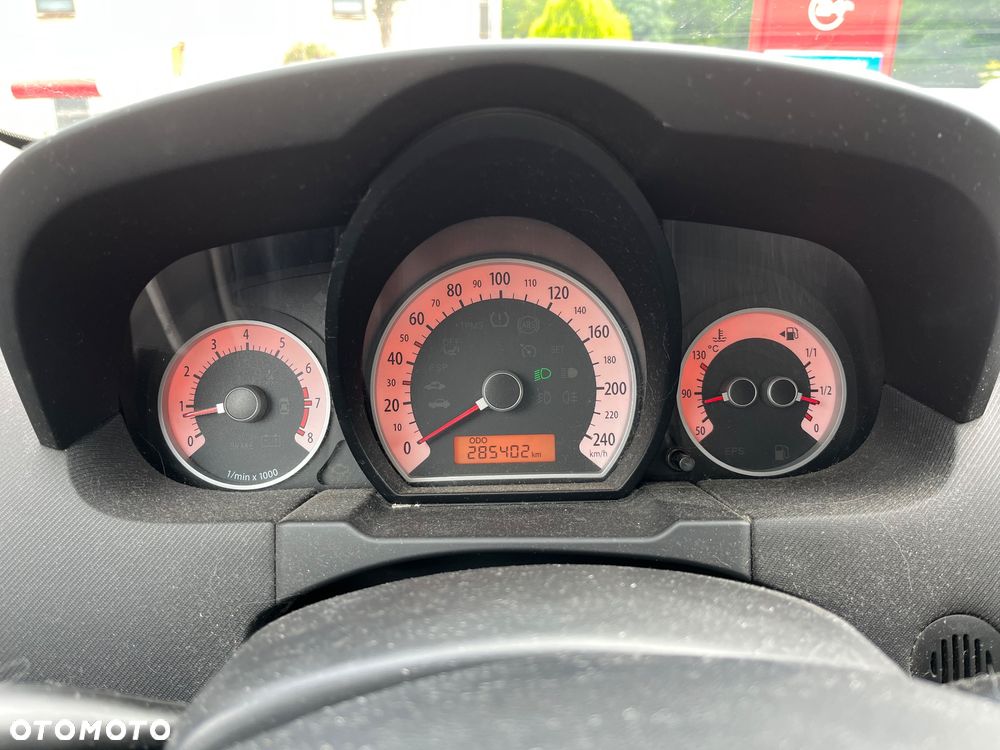Kia Ceed 1.4 Comfort + - 6