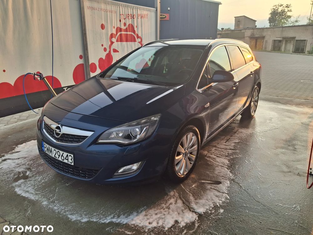 Opel Astra 1.4 T Cosmo - 1