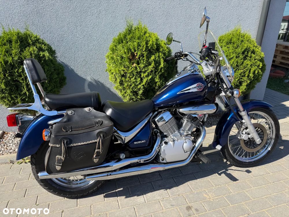 Suzuki Intruder - 5