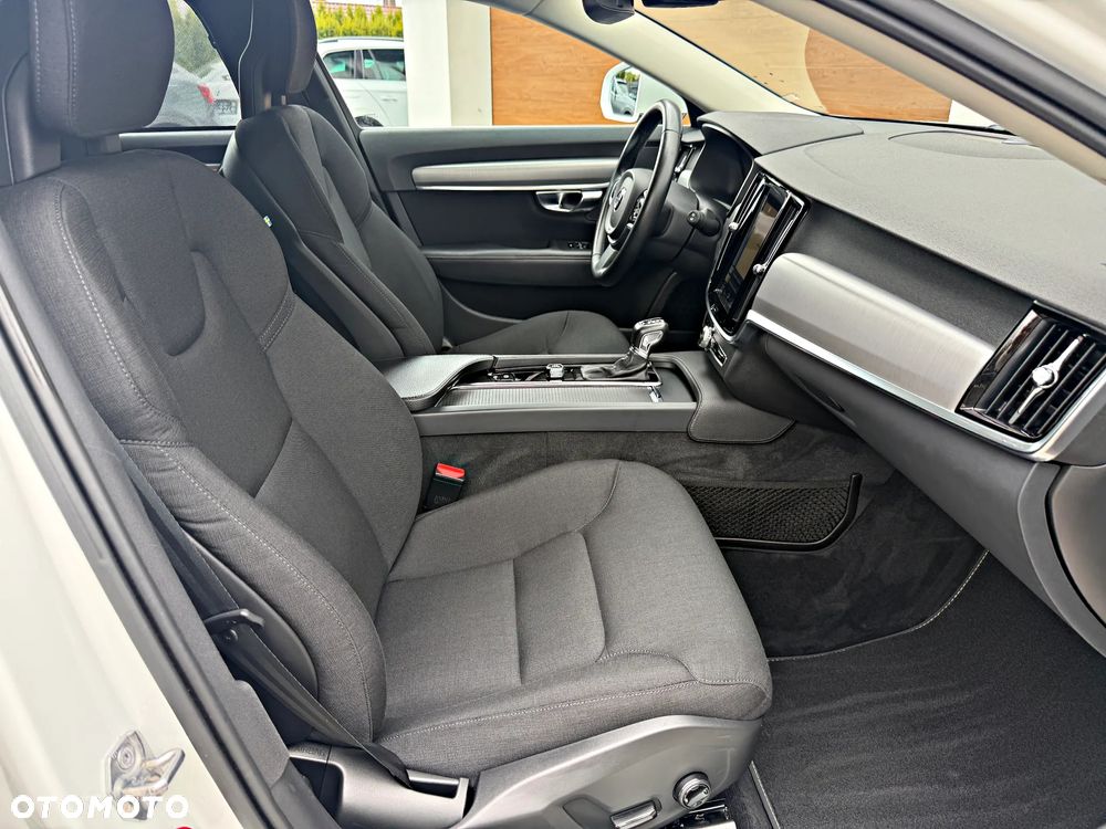 Volvo V90 D4 Geartronic Momentum - 27