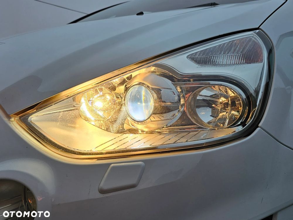 Ford S-Max 2.0 TDCi DPF Titanium - 29