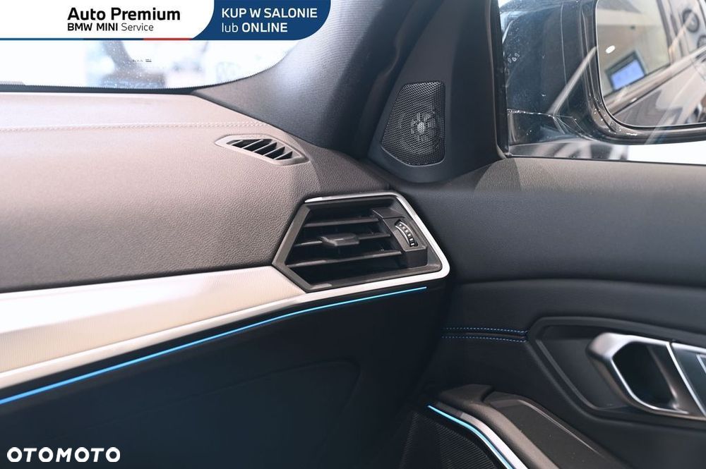 BMW Seria 3 320d xDrive mHEV - 18