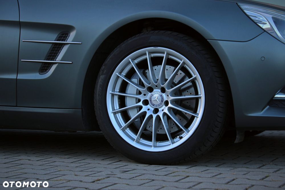 Mercedes-Benz SL 500 BlueEff - 2