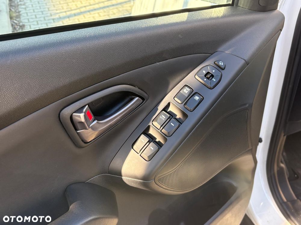 Hyundai ix35 2.0 CRDi 4WD Premium - 17