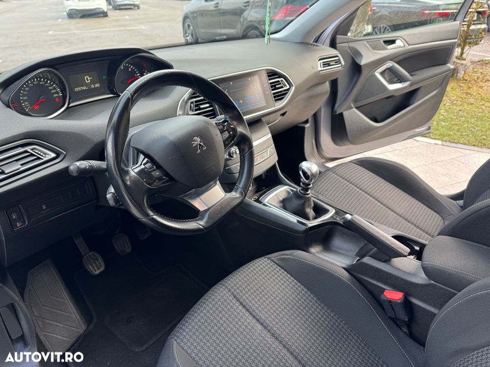 Peugeot 308 BlueHDi FAP 130 Stop & Start Style - 13