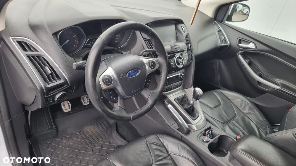Ford Focus 1.0 EcoBoost Titanium - 9