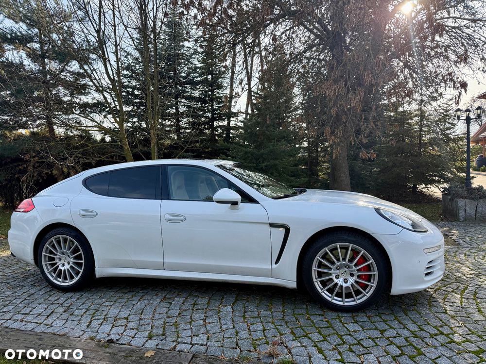 Porsche Panamera Diesel - 12