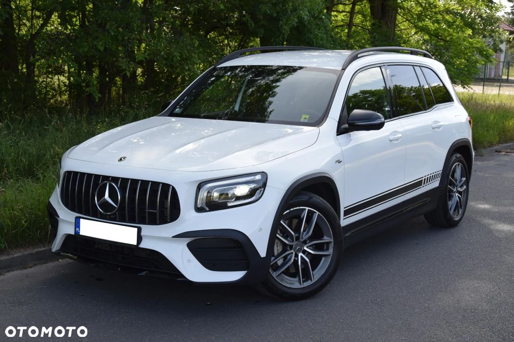 Mercedes-Benz GLB - 2