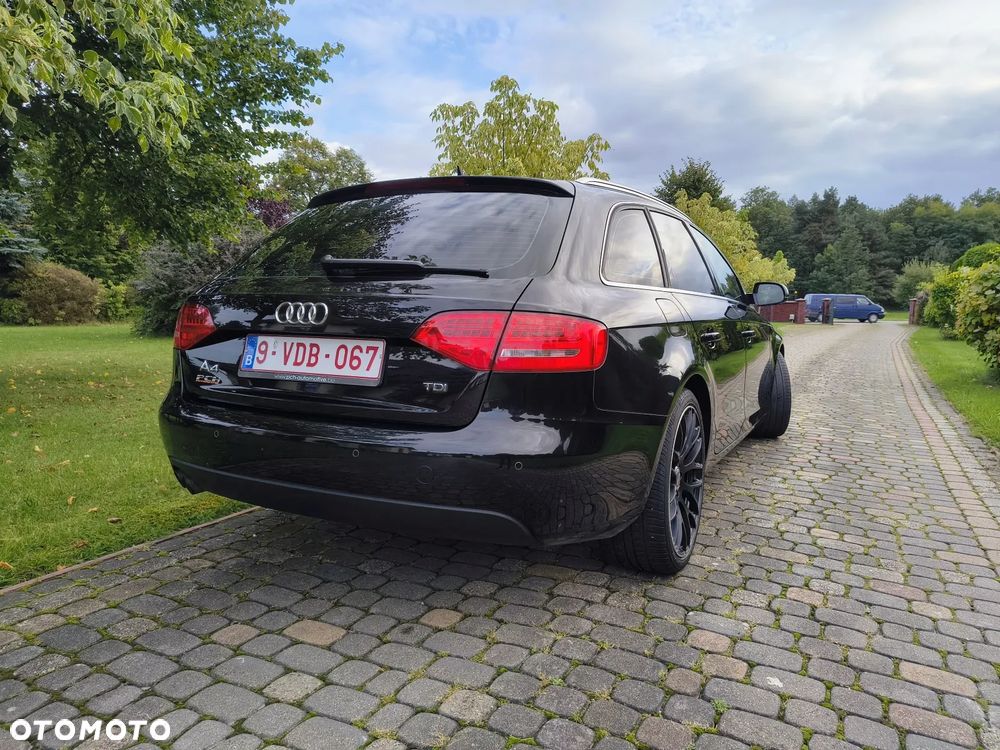 Audi A4 Avant 2.0 TDI - 26