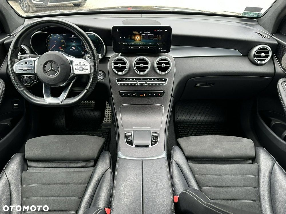 Mercedes-Benz GLC - 25