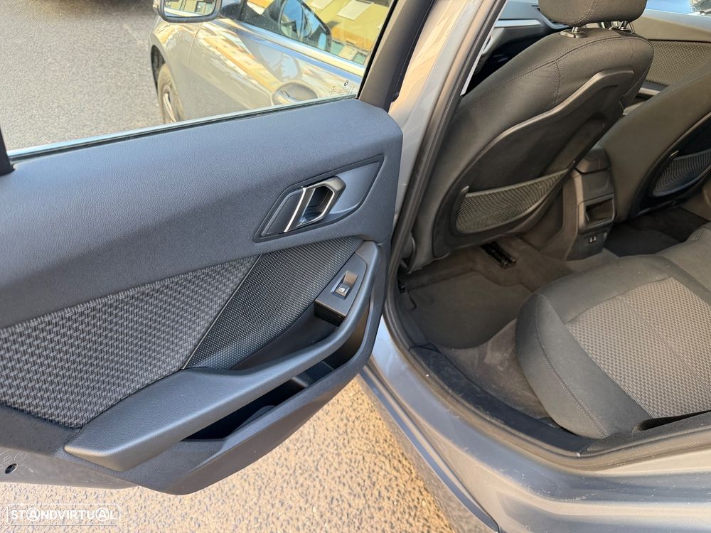 BMW 116 i Aut. Advantage - 11