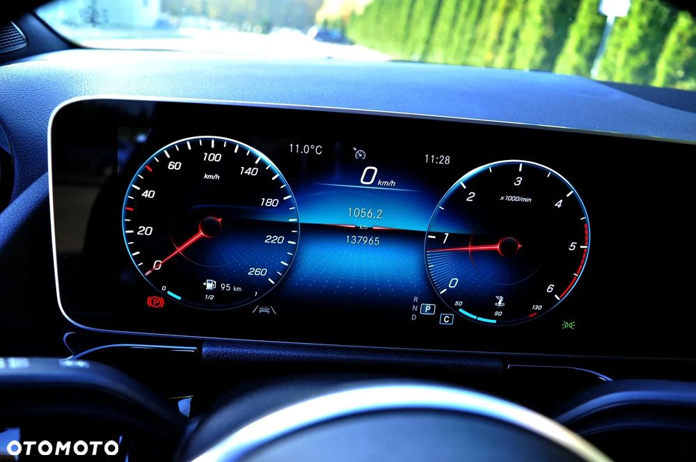 Mercedes-Benz GLA 200 d 8G-DCT Special Edition - 35