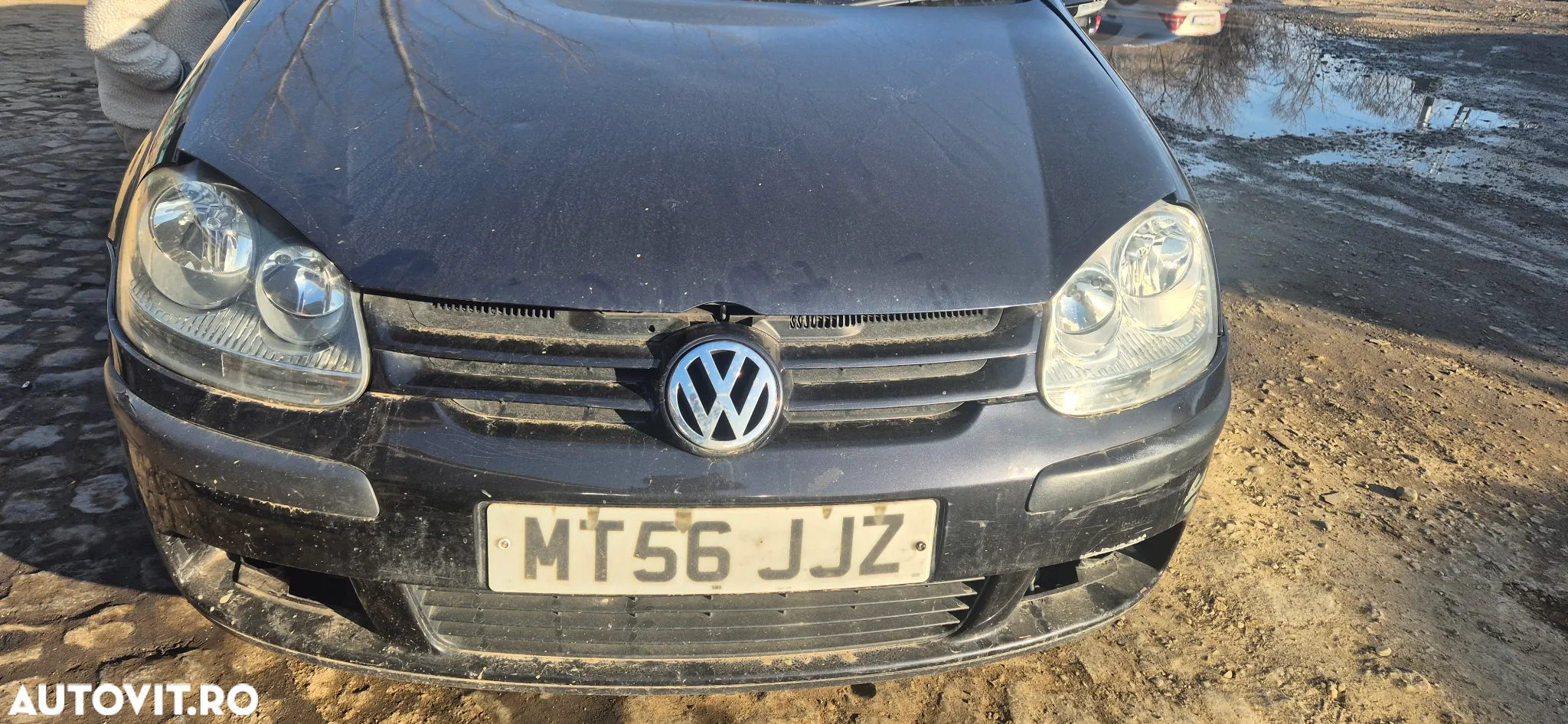 Piese auto Vw Golf 5 1.6 FSi benzina hatchback - negru - 9