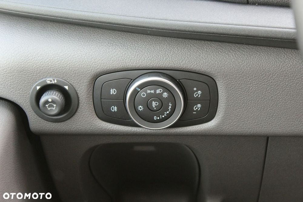 Ford Transit - 19
