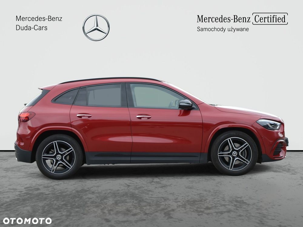 Mercedes-Benz GLA - 9