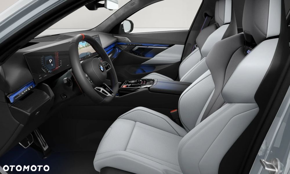 BMW M5 xDrive - 11