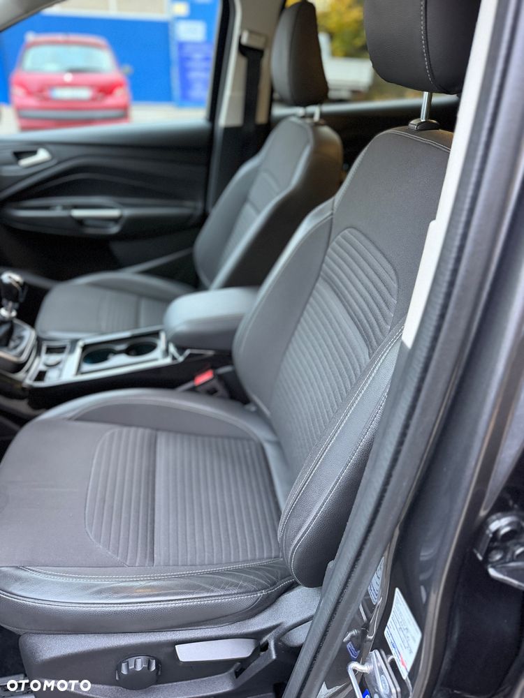 Ford Kuga - 19