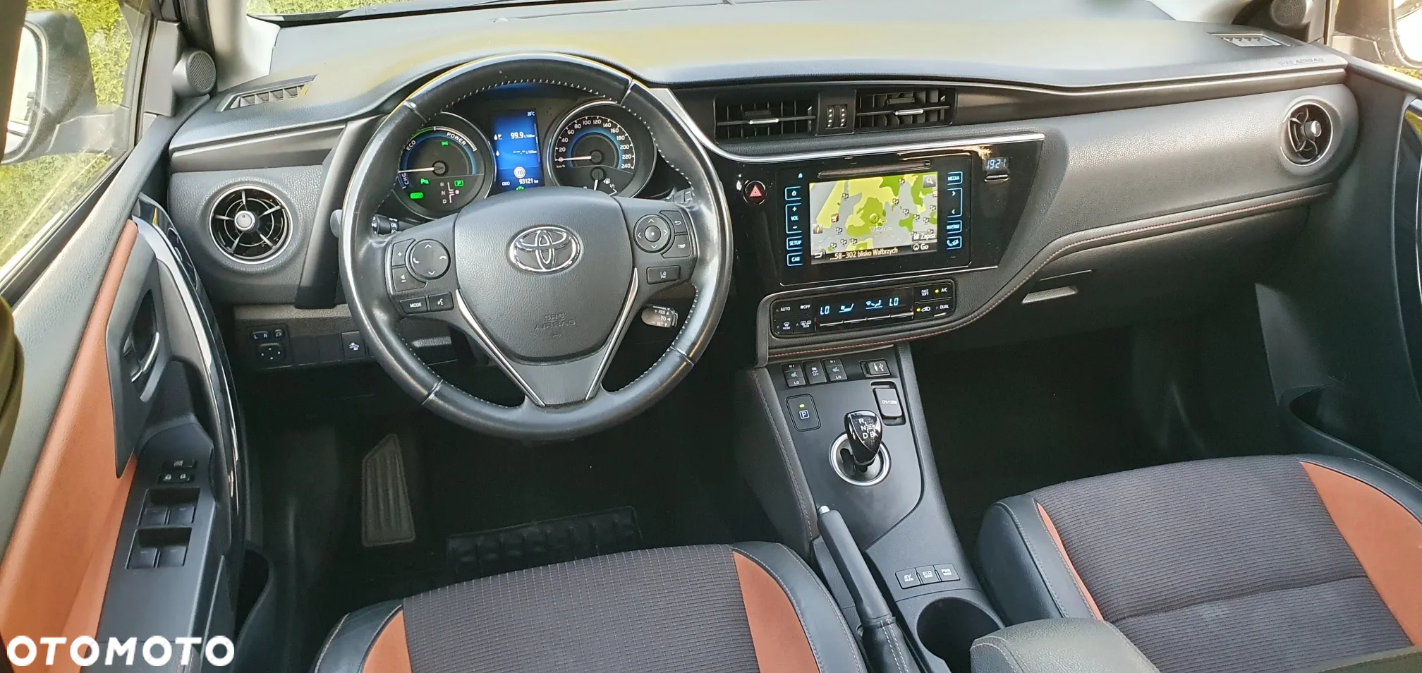 Toyota Auris - 19