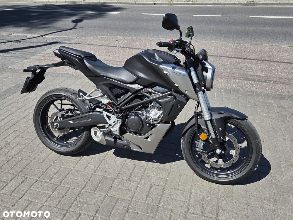 Honda CB - 16