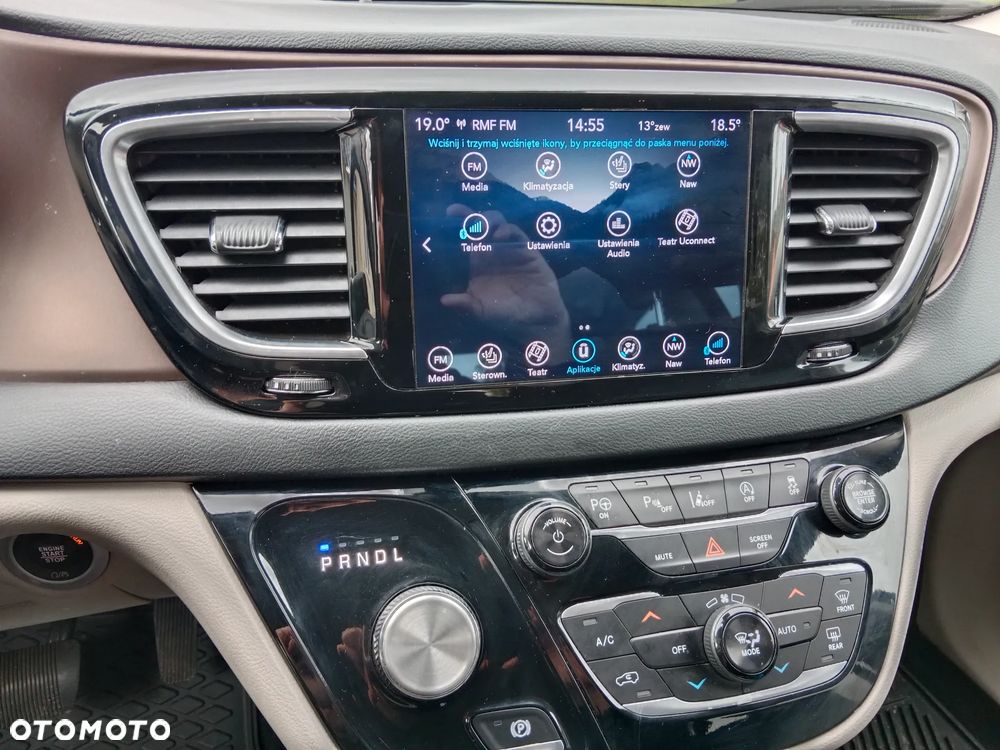 Chrysler Pacifica - 18