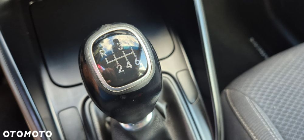 Kia Carens 1.7 CRDi 115 Fifa World Cup Edition - 35