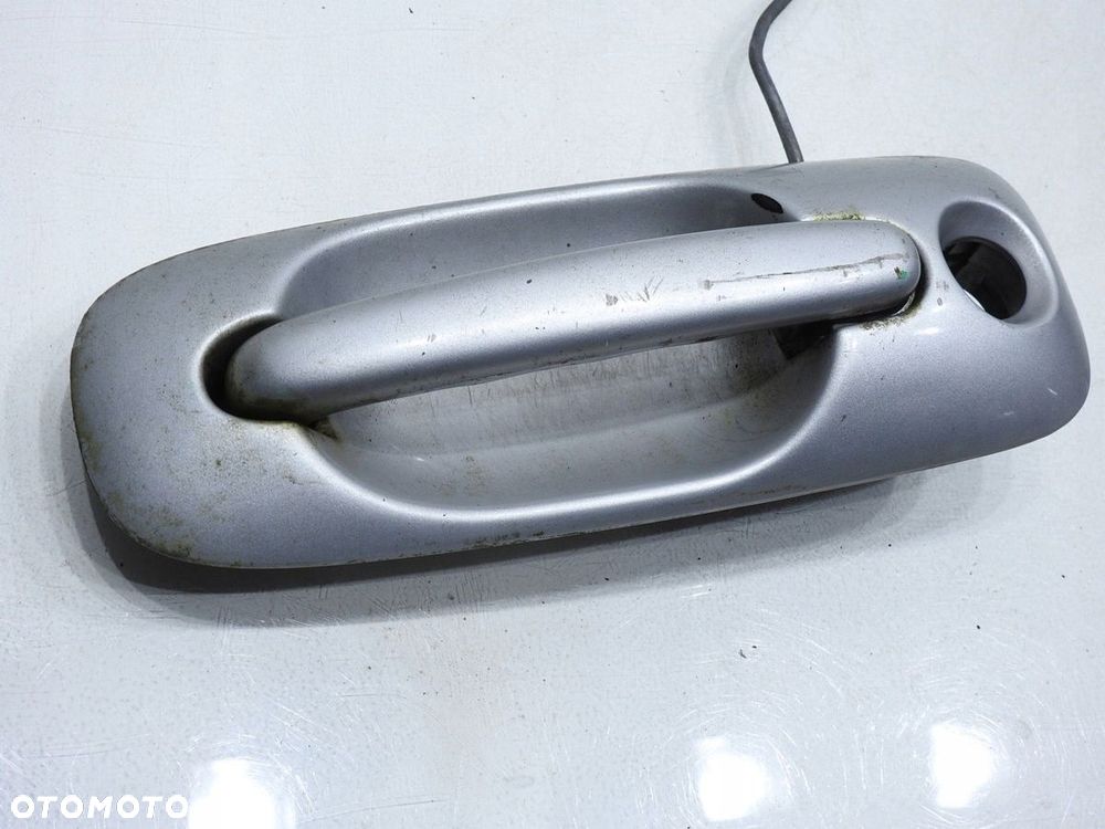 KLAMKA LEWY PRZÓD VOYAGER IV - 5