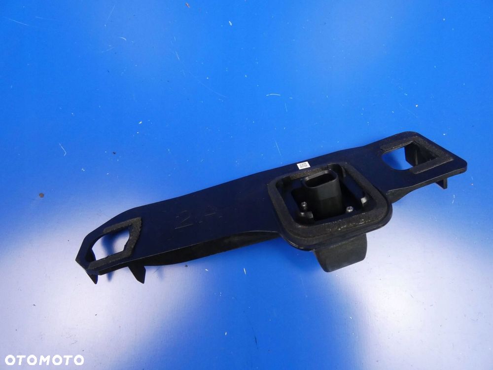 TOYOTA VERSO II LIFT KAMERA COFANIA LISTWA BLENDA TYŁ - 2