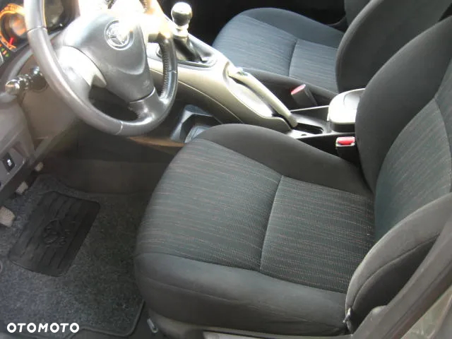 Toyota Auris 1.6 Premium - 21