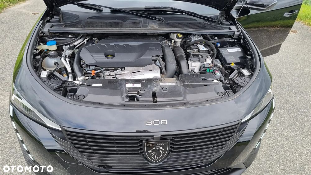 Peugeot 308 180 e-EAT8 GT - 31