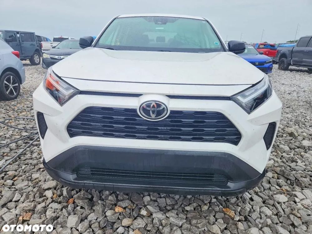 Toyota RAV4 - 4