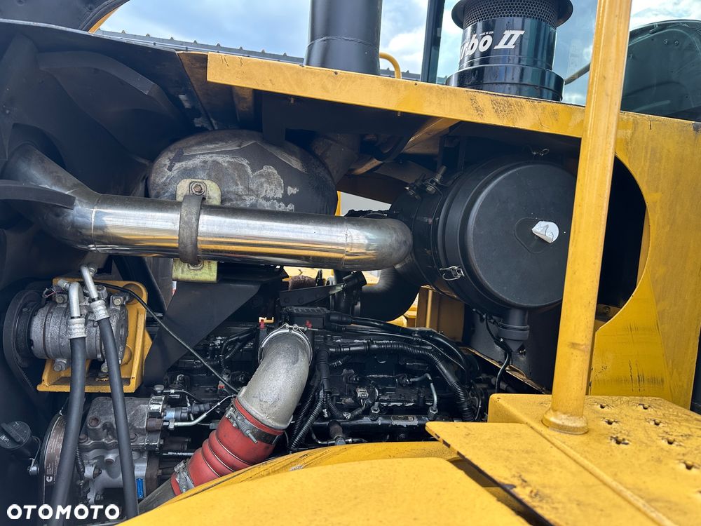 Liu Gong CLG862 lll Cat Liebherr JCB - 3