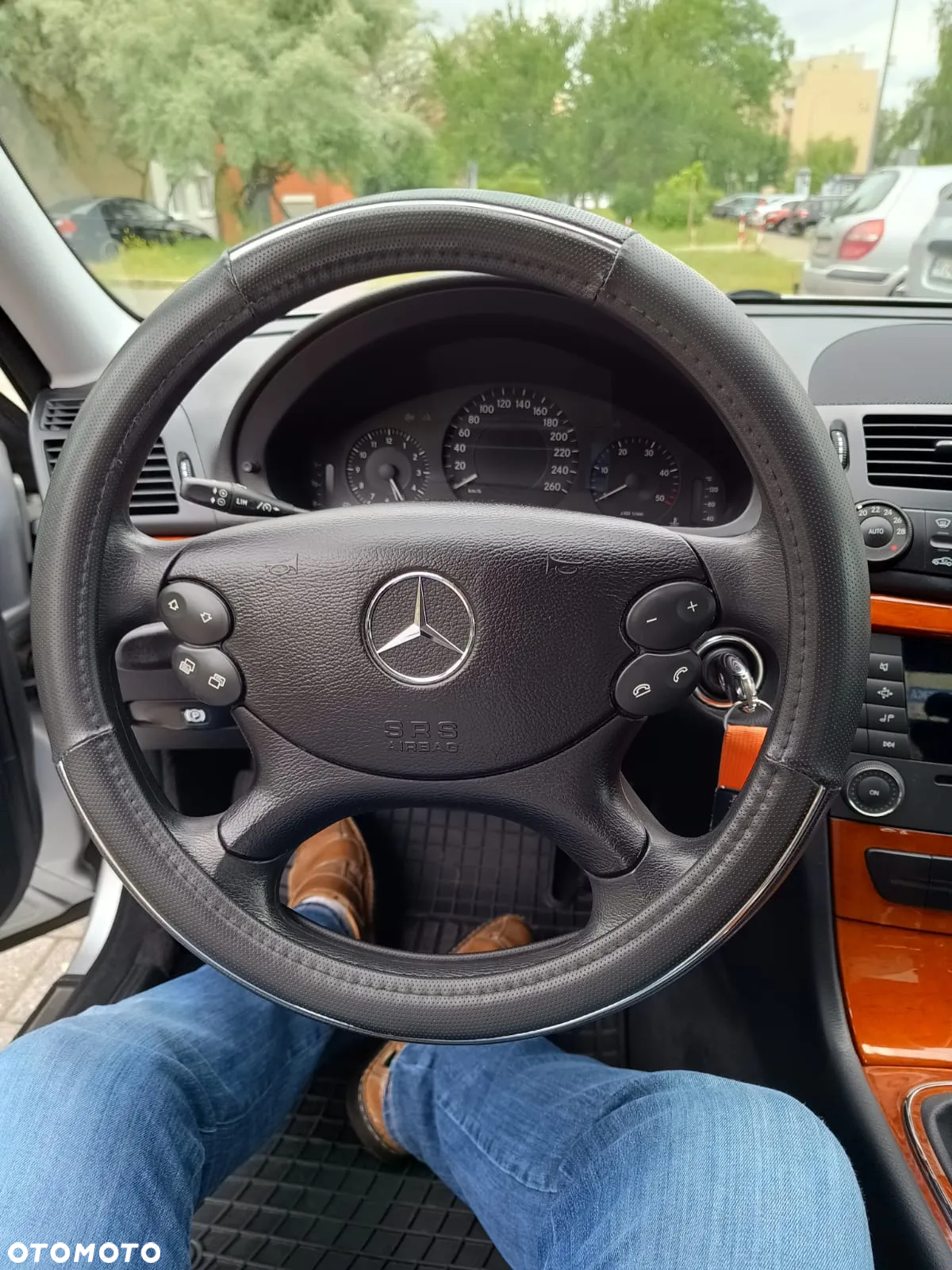 Mercedes-Benz Klasa E 200 CDI Classic - 19