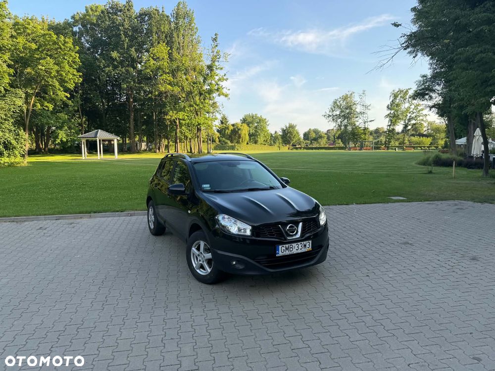 Nissan Qashqai - 2