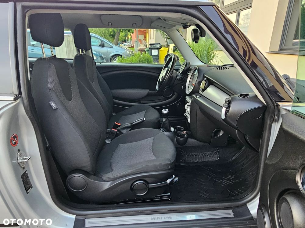 MINI ONE Standard - 11